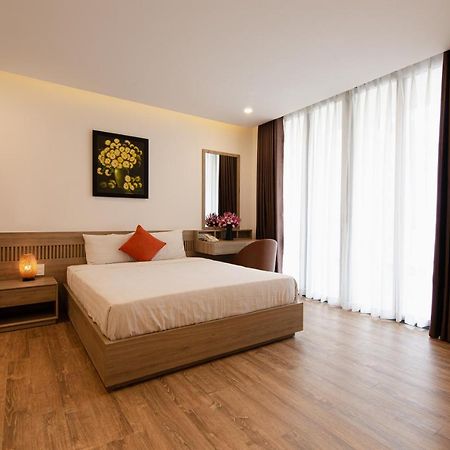 Emily Hotel & Apartment Дананг Екстер'єр фото
